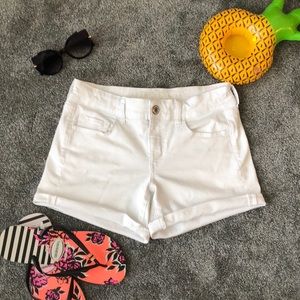 American Eagle | White Super-Stretch Denim Shorts